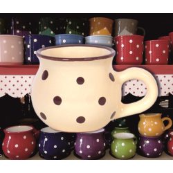 Bögre hasas kicsi 2,2dl - krém alapon csokibarna pöttyös